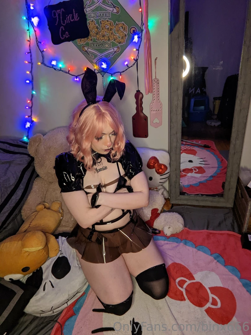 Just bunny binx bratting for an entire photo set you know you like it part 20 