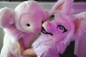 First photoset as a fox furry please be nice i ll get more lewd as part 5