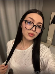 Vivian_tul vivian_tul vivian_tul the depraved babe vivian_tul ran away part 165