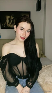 It s 2025 who s gonna be my lover