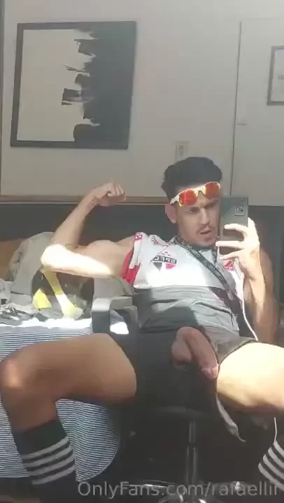 Se marturba comigo vai puto part 1 