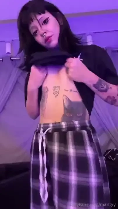 Feeling kinda blue today wish daddy could play a game 