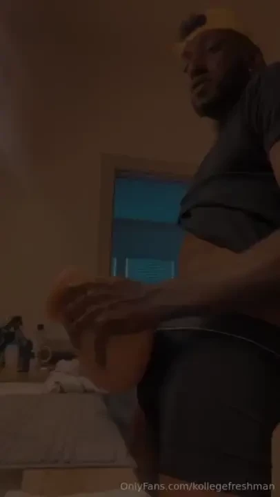 Walking in class like nothing happened next 20 subs get a 5 min ft 