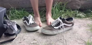 It was such a hot day so of course i took off me shoes to walk around