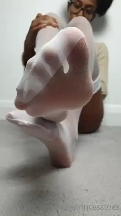 Close up and personal enjoy this cute video of your goddess taking off 