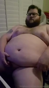 Was fighting back the horny thoughts all day the moment everyone else