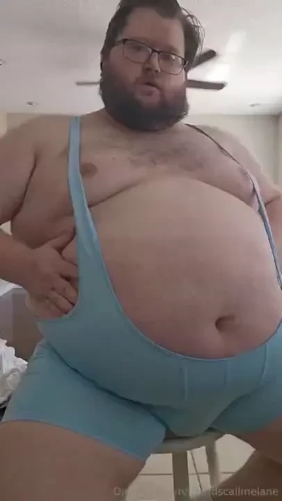 Does this singlet make me look fat enough part 1 