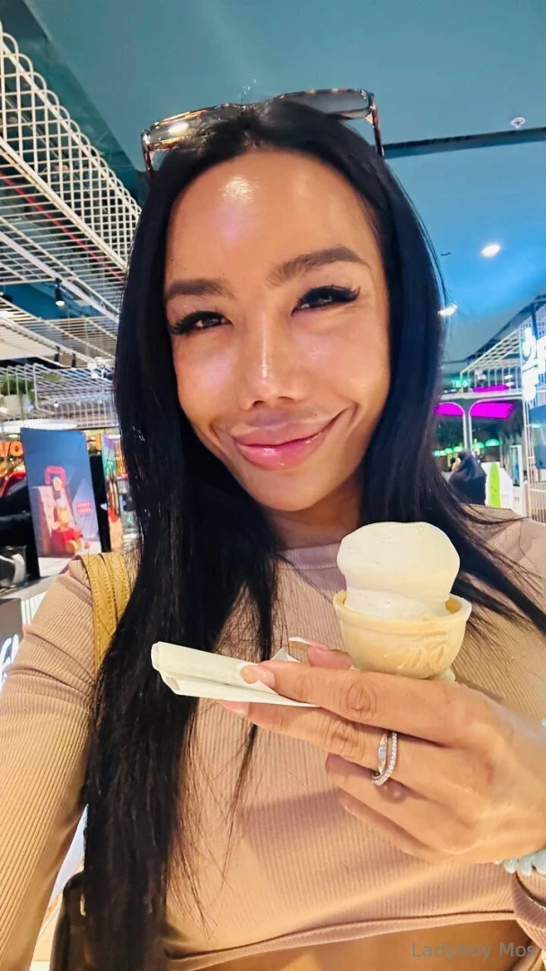 Wanna see how good i lick 