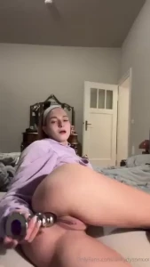 Trying out my biggest plug for the first time thank you for this gift