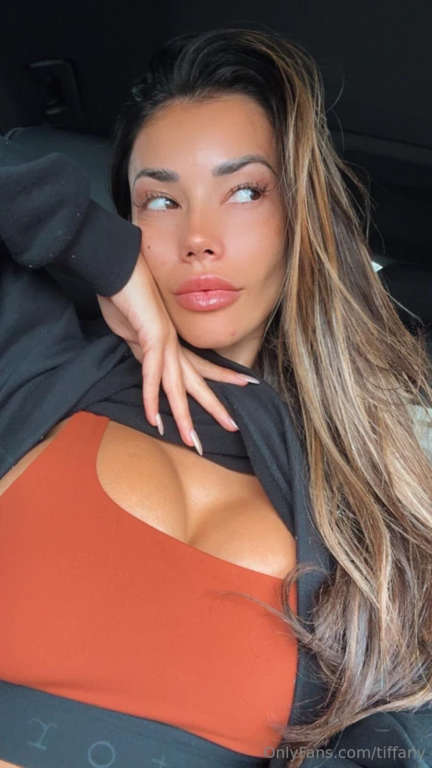 Wanna see what s under the hood send me a right now and you won t 