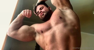 Handsome straight bodybuilder 6 2 246 27 years i am available for part 32
