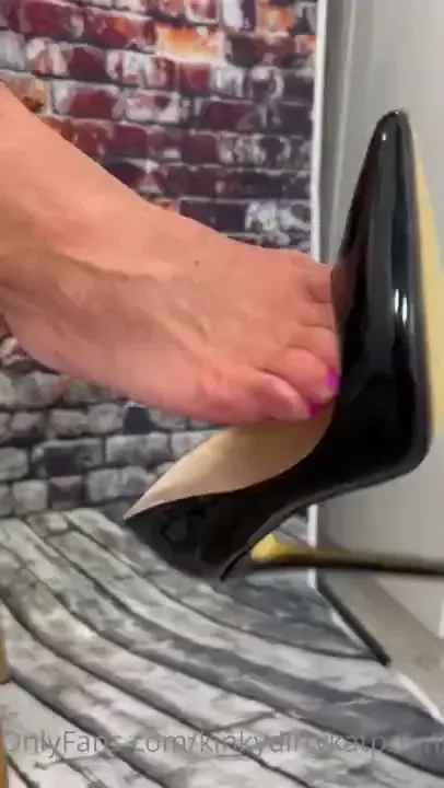 Week of wanks - don t these black patent heels look good on your queen 