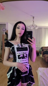 Say me hi will show u something