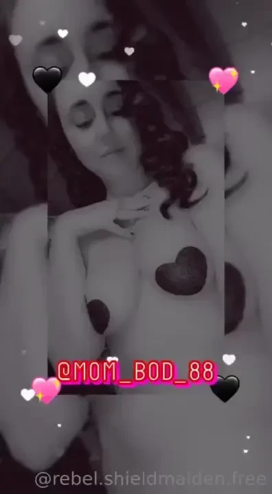 Can i be your valentine daddy i d love to play and let you check out 