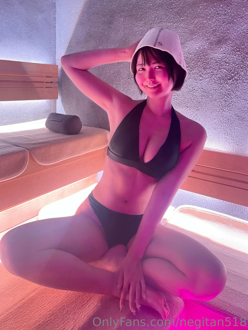 22 47 ppv 39 2 i refreshed myself in the sauna no makeup on high part 19 