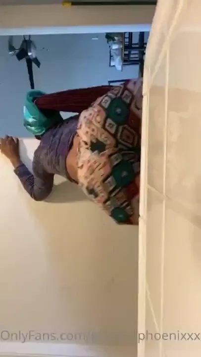 Boy this ass sure does jiggle 