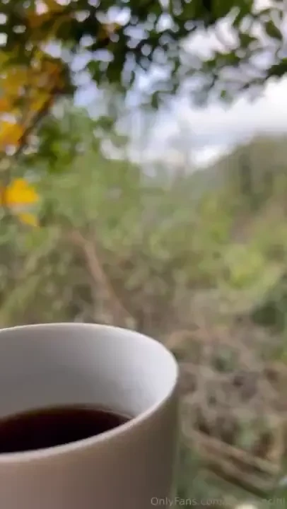 Good morning from liguria great start of the week everyone with love 