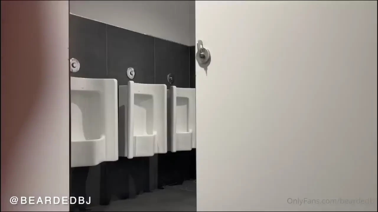 Horny business men are always ready to bust a big load on their lunch 