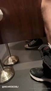 I was staying at a hotel in stamford ct and found the hotel on sniffis