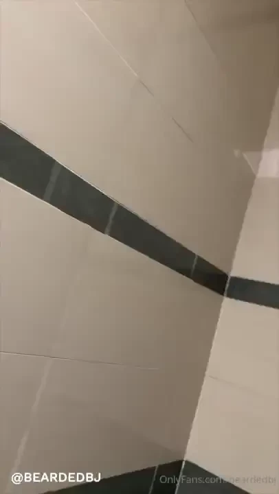 I do love good shopping especially if i end up on my knees sucking off 