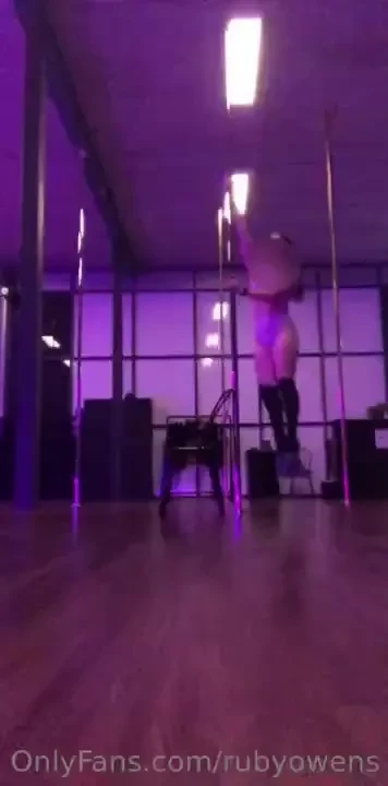 Blessing your screens with another pole video you re welcome 