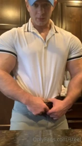 pyroblaze27 - Teenis player steel bouncing his pecs after his golf match 