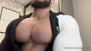 pyroblaze27 - Watch my boy boymusclebrazil pec dance in slow fast motion 