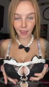 Lemme show you a pretty kitty