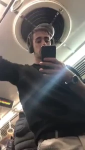 Cruising en los ba os del subte seguime a casa que tengo lugar me dijo part 1