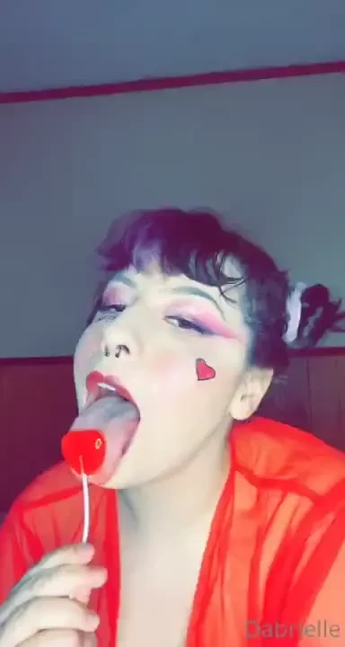 Who s active and ready to see some sexy content 