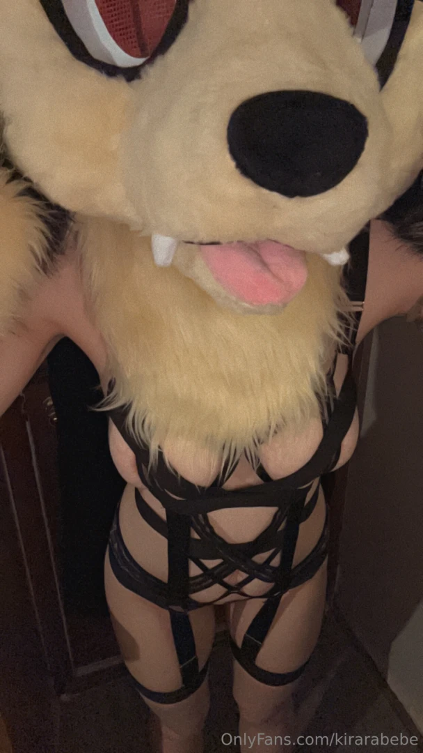 Ima be wearing this again and sending out some stuff to my resub babes 