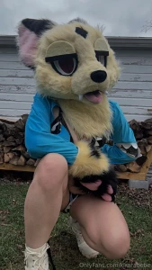 Couple of the jinx cosplay photos i have 2 christmas set photos coming