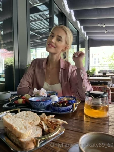 I love delicious food so much ahah can you please me with some kind of