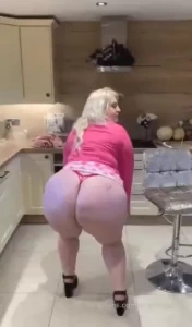 You can t beat the jiggle in this wiggle