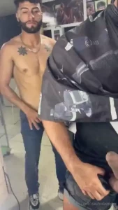 Pasamos una chimba culiando duro en la barberia video completo quieren