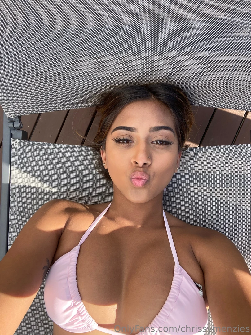 New content soon x dm me i ve got a video of my ass shaking 