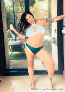 Hot right bikini babe in mexico