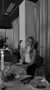 If you like me show it 5 maybe i ll win your heart soon 10 i see you part 3