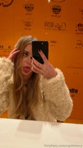 Shall we play 10 questions you write questions for me and i answer but part 1