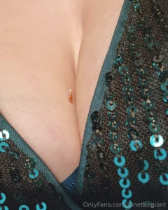 Went to a holiday party tonight and no one noticed my plus one but i