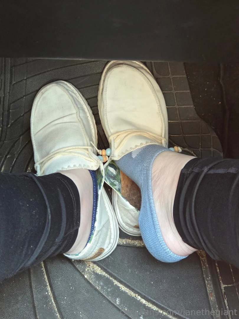 My damn sock keeps slipping who s gonna jump in and hold it up 