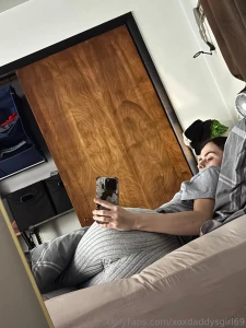 Eat it from the back part 211