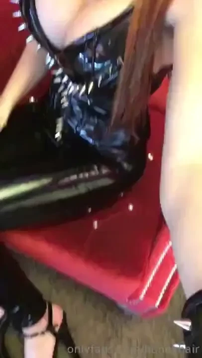 Dangerous outfit -p 