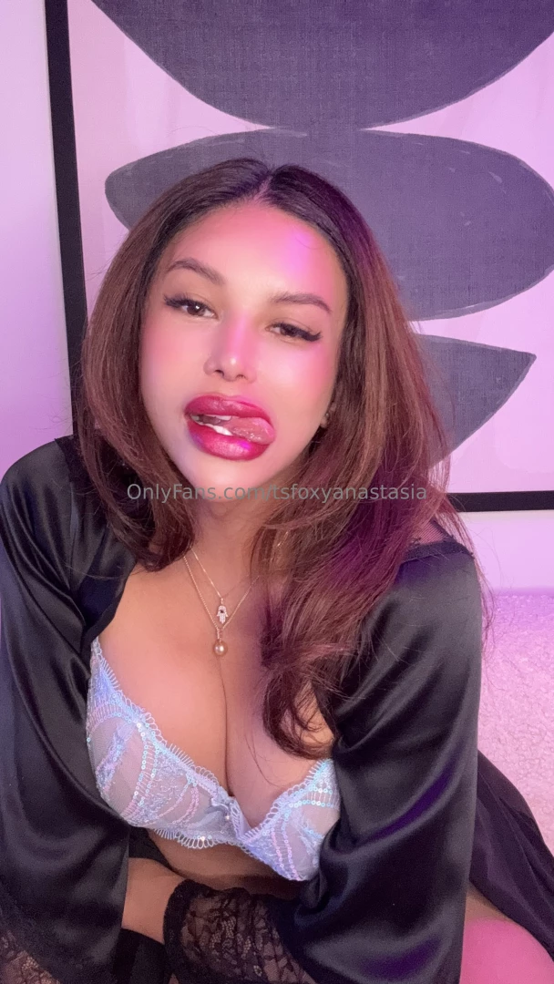 Babe it s not just my lips that are soft come find out for yourself 