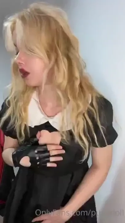 Role play i m your maid and i tell you what i did all day while you 