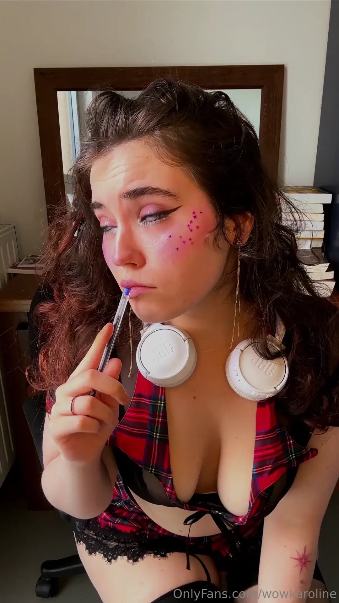 I tried to focus but my mind wasn t on my homework will you give me an 