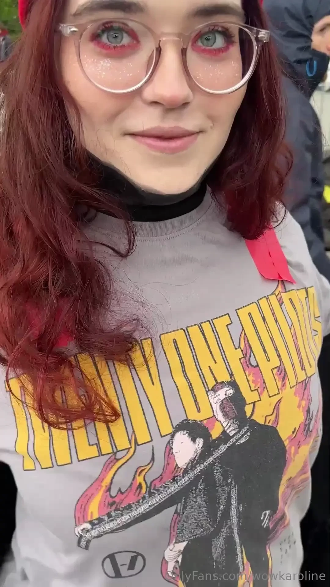 One day when karolina got out of her den a road trip a rock concert 