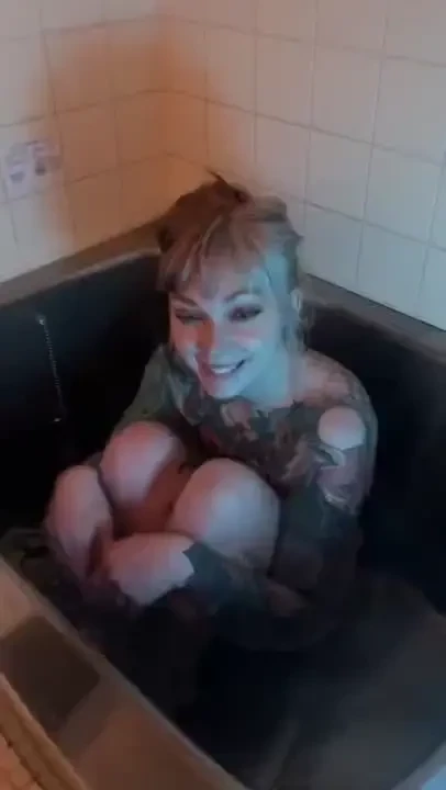 Bathtubs in japan are small but mighty 