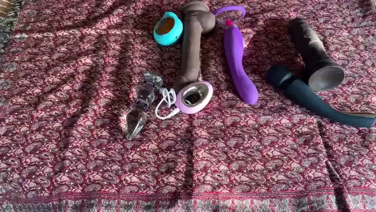 Another tiny sneak peek at my first ever boy girl sex tape coming 