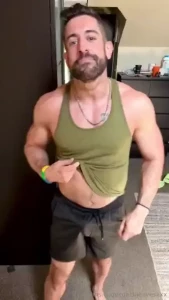 My trip to texas made me so fucking horny that i can t stand it who